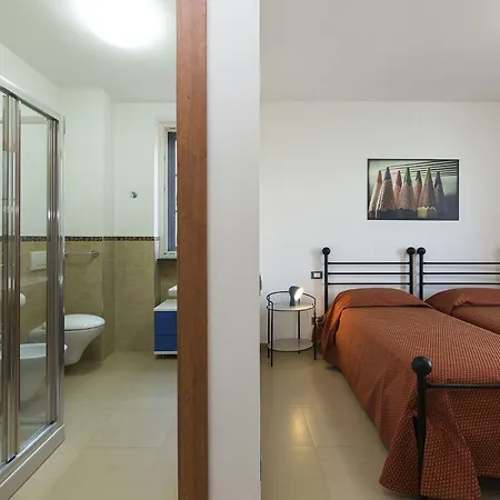 La Finestra Sul Golfo Гостевой дом 3*