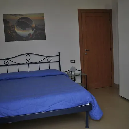 Гостевой дом La Finestra Sul Golfo 3*